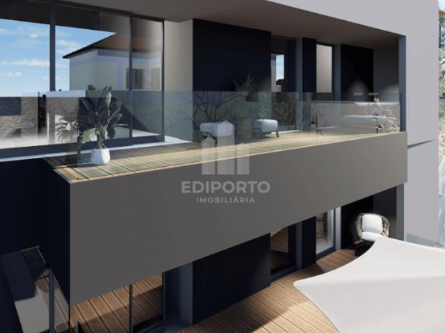 T3 Duplex Novo com 2 Lugares de Garagem e varanda no Bonfim | 26054042558