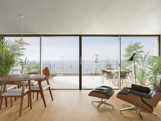 T3 duplex na segunda linha do mar com amplo jardim privativo