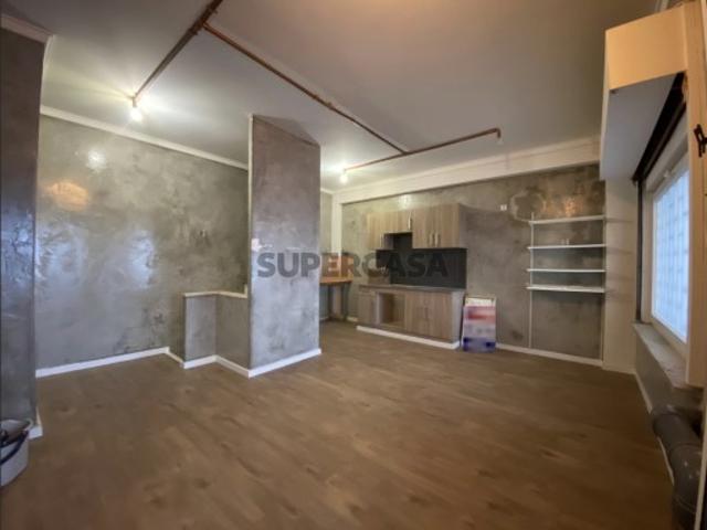 T3 Duplex para investimento ou habitação própria na Tapada das Mercês, Sintra