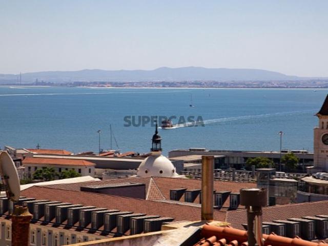 T3 Duplex Recuperado, Vista de Rio e 2 lugares de garagem