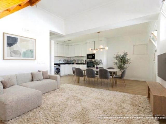 T3 Duplex Totalmente Remodelado em Cascais | Pronto a Habitar