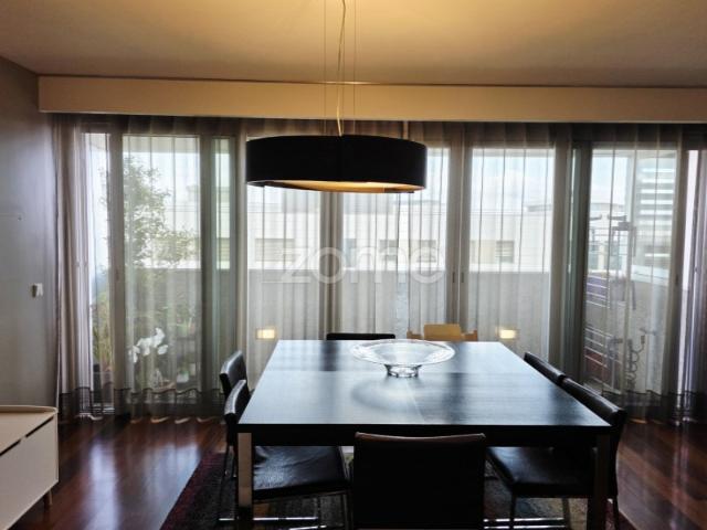 T3 Edif. Boapor 10º piso 2 frentes garagem box dupla