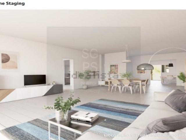 T3 em Condomnio Fechado, Novo, com Jardim de130m2, Terrao, 2 parq.