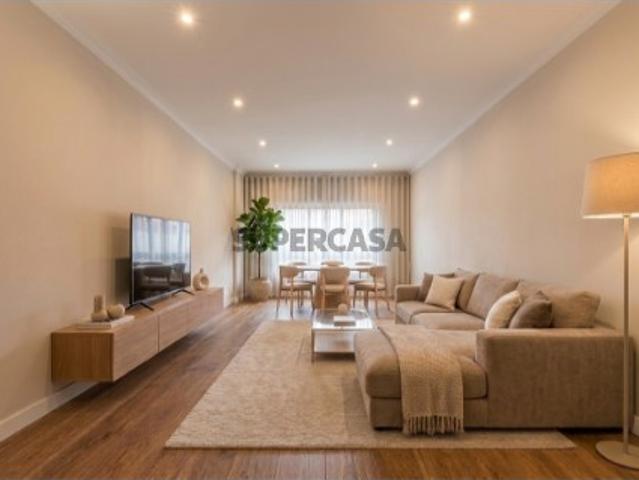 T3 em fase final de Remodelação em Massamá | Rua da Milheirada