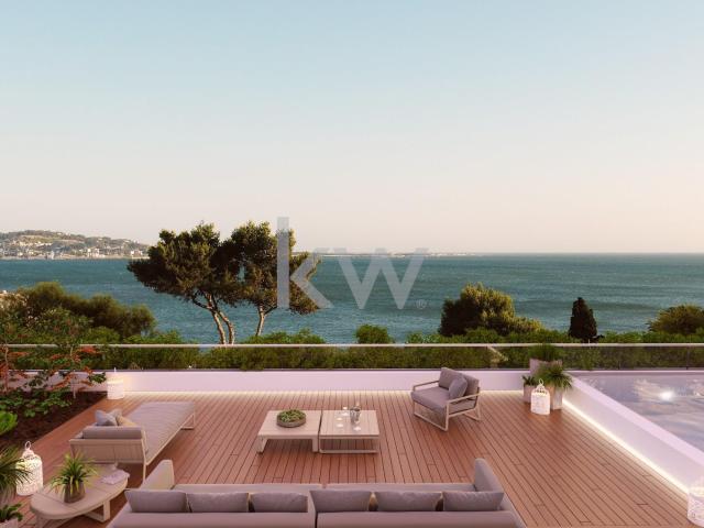 T3 em Oeiras | 222 m² área útil | 265 m² área exterior | 3 lugares estacionamento | Piscina Privada