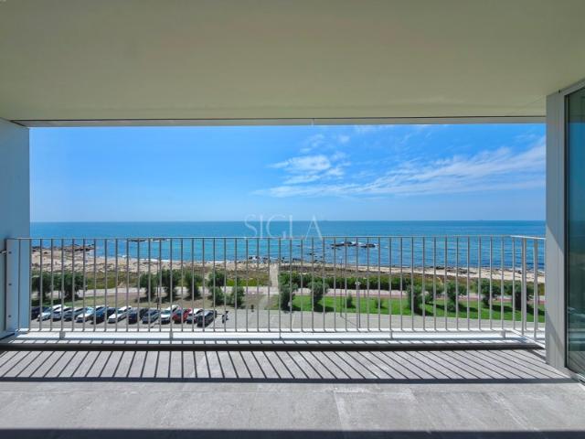 T3 em Primeira Linha de Mar
