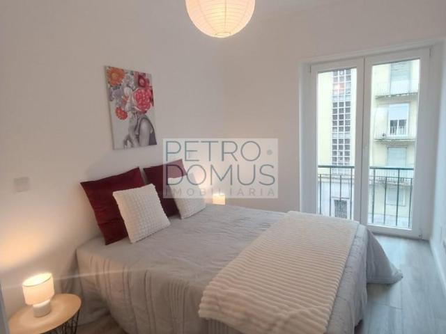 T3 Em Remodelação Total Penha De França Inclui Home Staging. 65m² Penha De França
