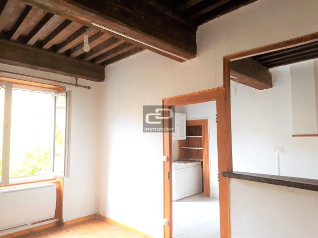T3 en duplex avec garage centre couzon