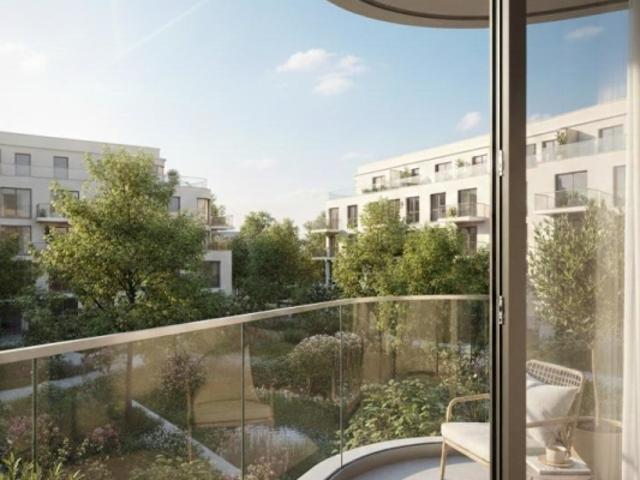 T3 en ETAGE ELEVÉ au CENTRE VILLE avec balcon et PARKING