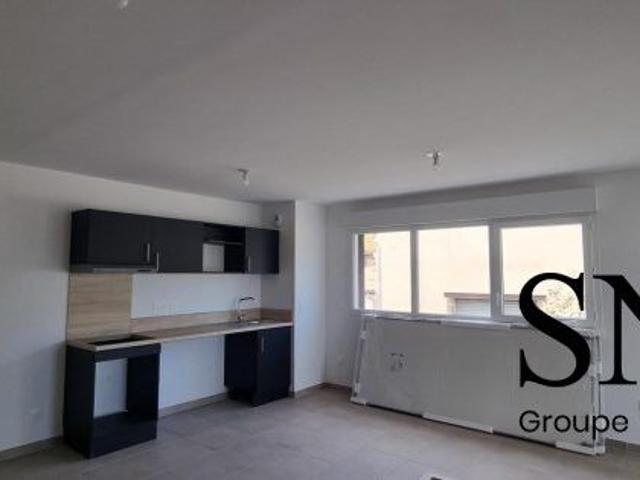 T3 ENTIEREMENT NEUF AVEC LOGGIA ET PARKING DOUBLE