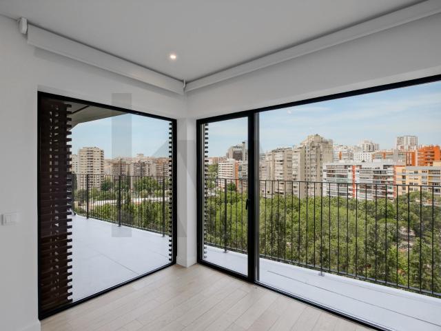 T3 Gestilar Residences, Miraflores – Virado para o Parque, com Piscina e Ginásio no Rooftop