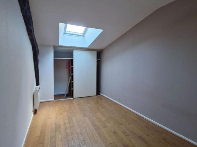 T3 HYPER CENTRE VILLE EN DUPLEX
