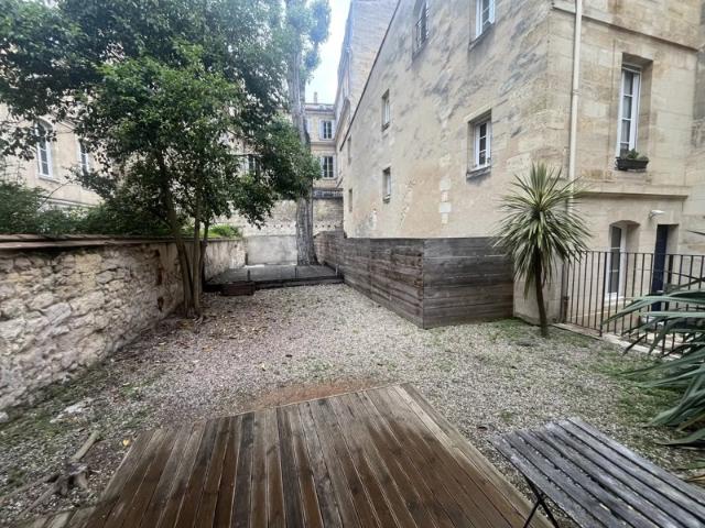 T3 + Jardin Privatif + Garage BX Centre ville