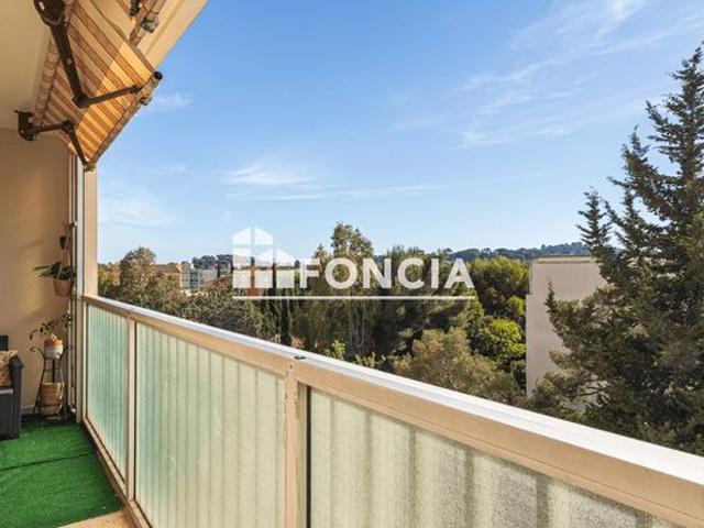 T3 Loué 62 M2 lumineux avec terrasse Toulon Saint Musse