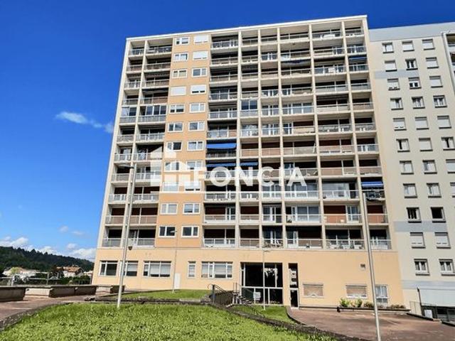T3 lumineux avec ascenseur et vue dégagée – Centre Firminy