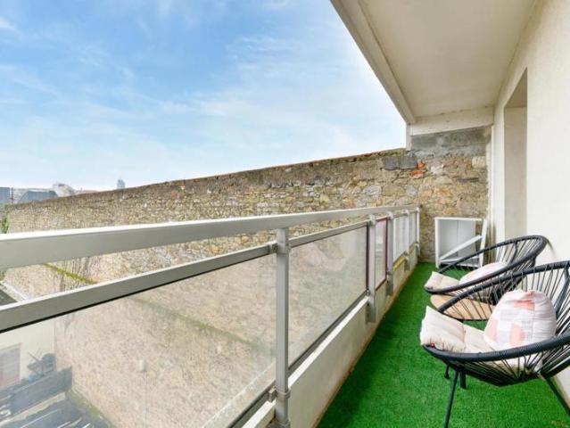 T3 lumineux avec balcon à Nantes