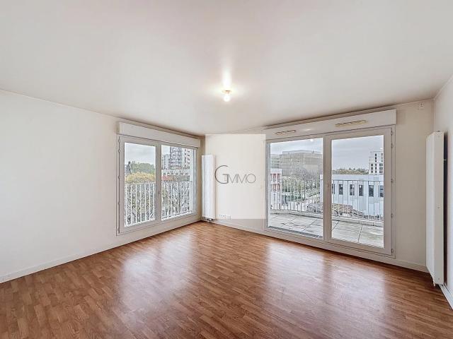 T3 lumineux avec double balcon et parking – L’Haÿ les Roses