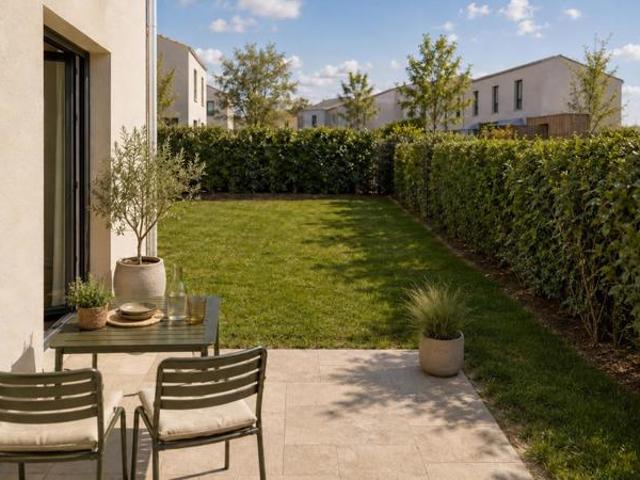 T3 LUMINEUX AVEC JARDIN + PARKING