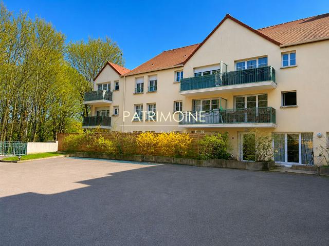 Appartement 3 pièces lumineux avec superbe terrasse de 44 m2