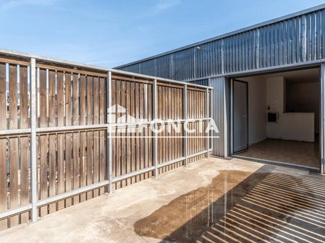 T3 lumineux avec terrasse Dernier étage