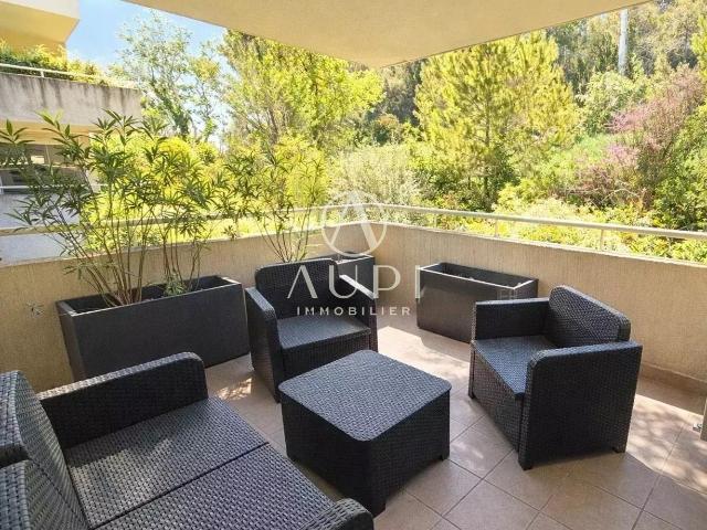 T3 lumineux avec terrasse et garage à Saint Rémy de Provence 56m² Saint Rémy de Provence