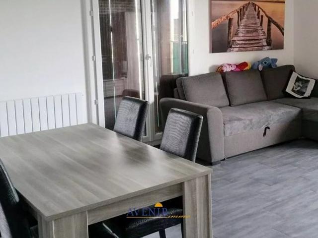T3 lumineux dans résidence sécurisée calme avec balcon + cave