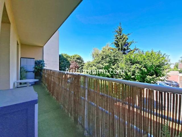 T3 lumineux de 65 m² avec extérieur, box et faibles charges