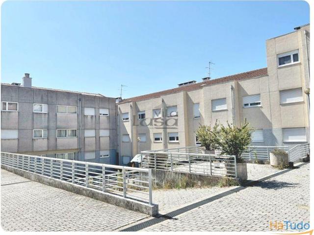 T3 lugar de garagem Valbom próximo a igreja | 26084099650