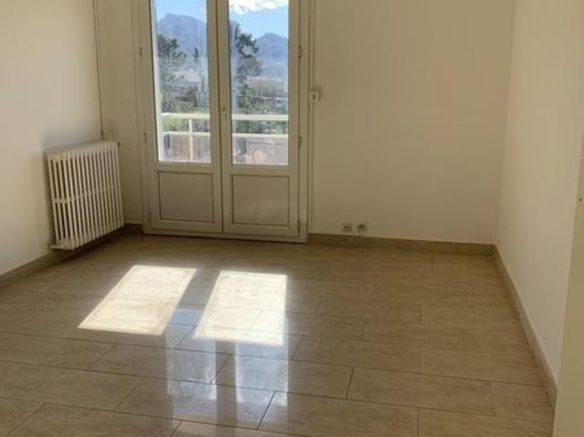 T3 Marseille 13008