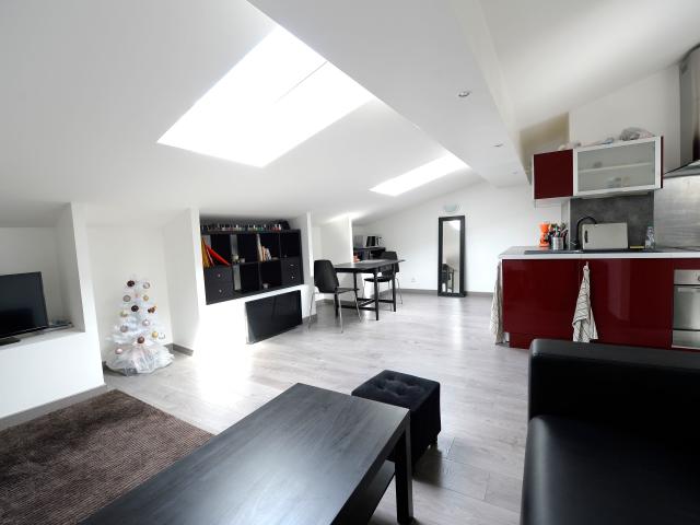 T3 Meublé, 1360.00 euros Bdx Fondaudège Palais Gallien 60 M2 2 chambres