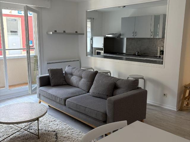 T3 meublé 67m² rénové Wilson/République Balcon/Box
