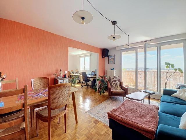 T3 MEUBLE – 79,05m2 – BALCON – 69007 LYON