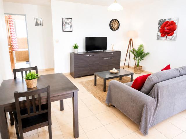 ? Rare sur le secteur ! Un T3 meublé au 2? et dernier étage avec terrasse et 2 parkings pour seulement 149 000. Une opportunité à découvrir sans attendre