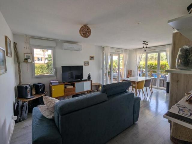 T3 meublé avec terrasse, piscine et parking – La Seyne sur Mer