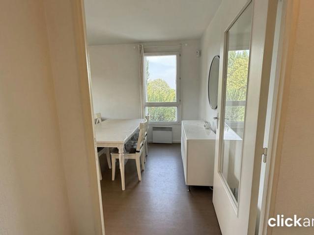 T3 Meublé avec Balcon et Parking