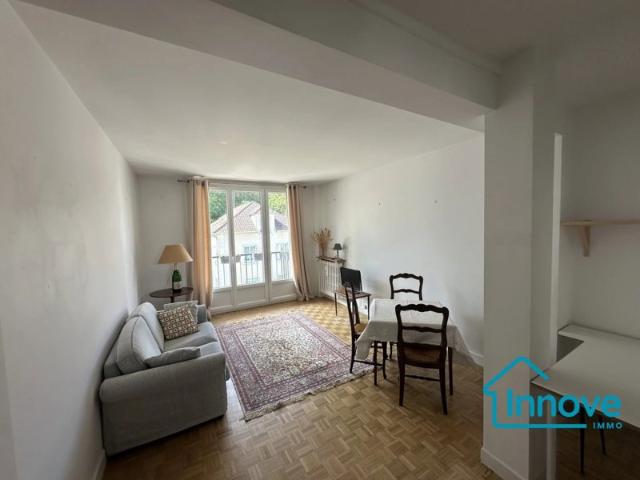 T3 meublé Balcon plein sud Versailles Rive Droite