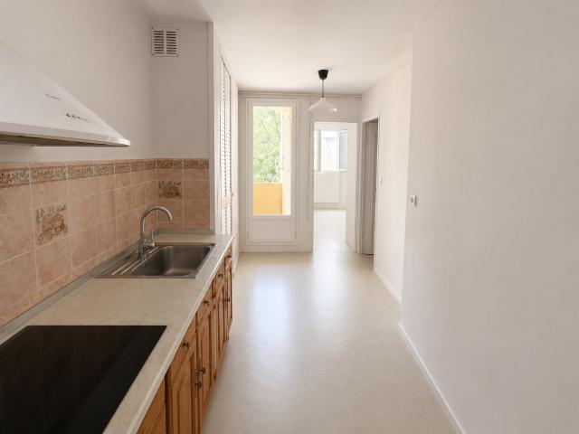 T3 MEUBLÉ DE 70 m2 FLOIRAC GARAGE + PARKING