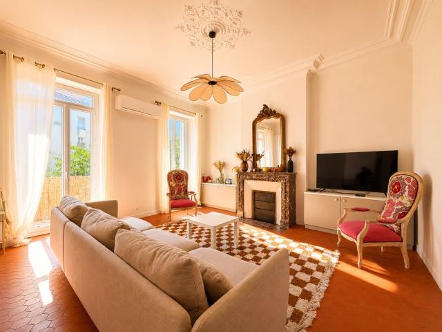 T3 MEUBLE STANDING PARADIS