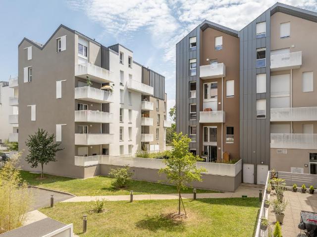 T3 – MEUBLE – PARKING – 65M2 – VILLENEUVE LE ROI