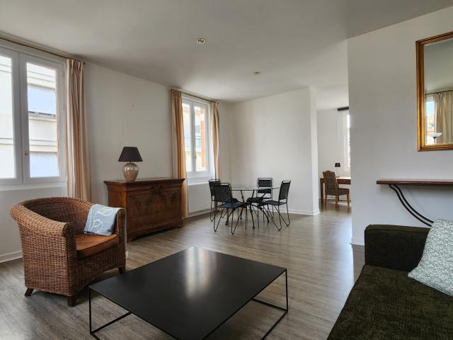 T3 MEUBLE + PARKING TOULOUSE GRAND ROND