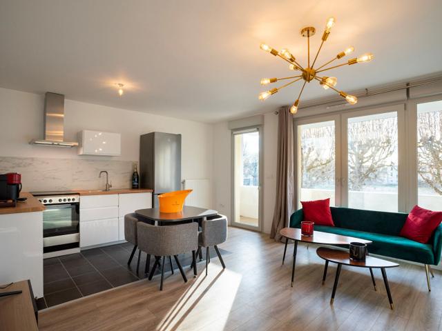 T3 MEUBLE REIMS GARE CENTRE CLAIRMARAIS