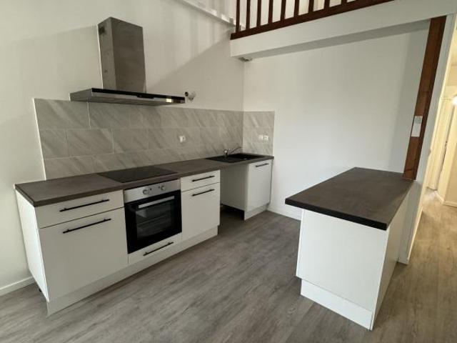 T3 MEUBLE RENOVE – 49 m2 – 69007 LYON