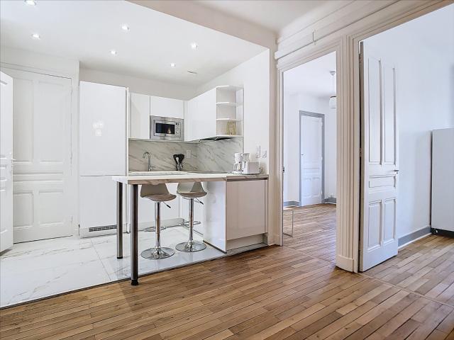 T3 MEUBLE RENOVE – 49 m2 – 69007 LYON
