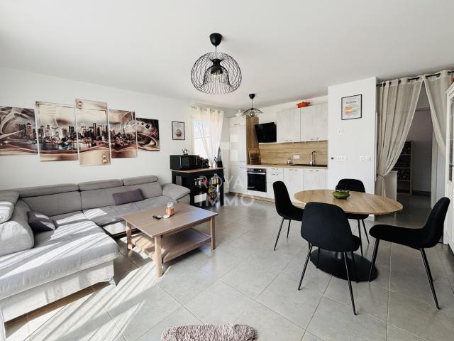 T3 MEUBLE TOULON PONT DU LAS