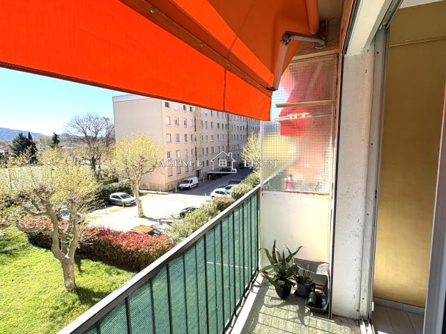 T3 Montolivet avec balcon cave et parking