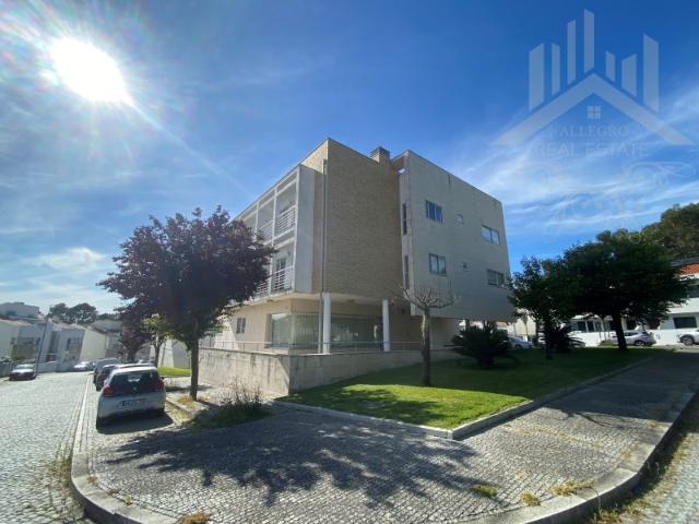 T3 Moderno com Suíte, Varanda Ampla, Garagem e Excelente Localização | Milheirós Maia