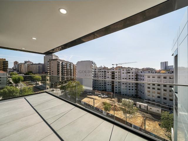 T3 na Avenida da República, Gaia 169m² Mafamude