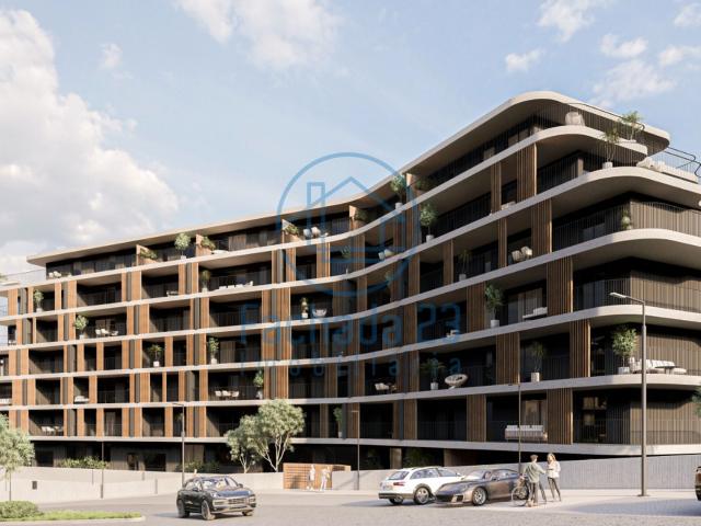 T3 Nascente / Sul / Poente varanda com 74.6m2 e garagem fechada Oliveira do Douro