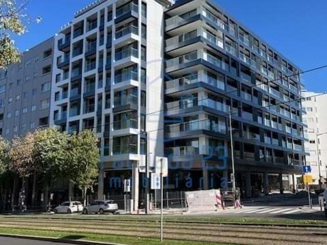 T3 novo na Avenida da República Mafamude 171m² Mafamude