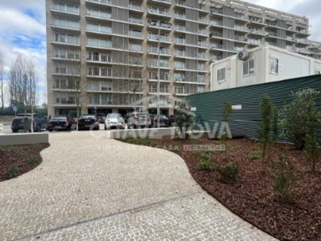 T3 Novo c/ 2 Lugares de Garagem na Afurada